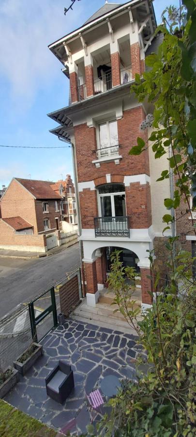 Auberge Des Remparts Peronne  Bagian luar foto